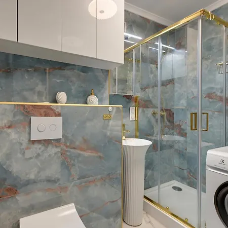 Apartman Orla - 3 Minutes Walk To The By Lion
